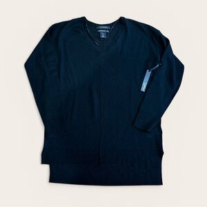 Tahari 100% Fine Merino Wool Sweater, black, Size Small, NWT